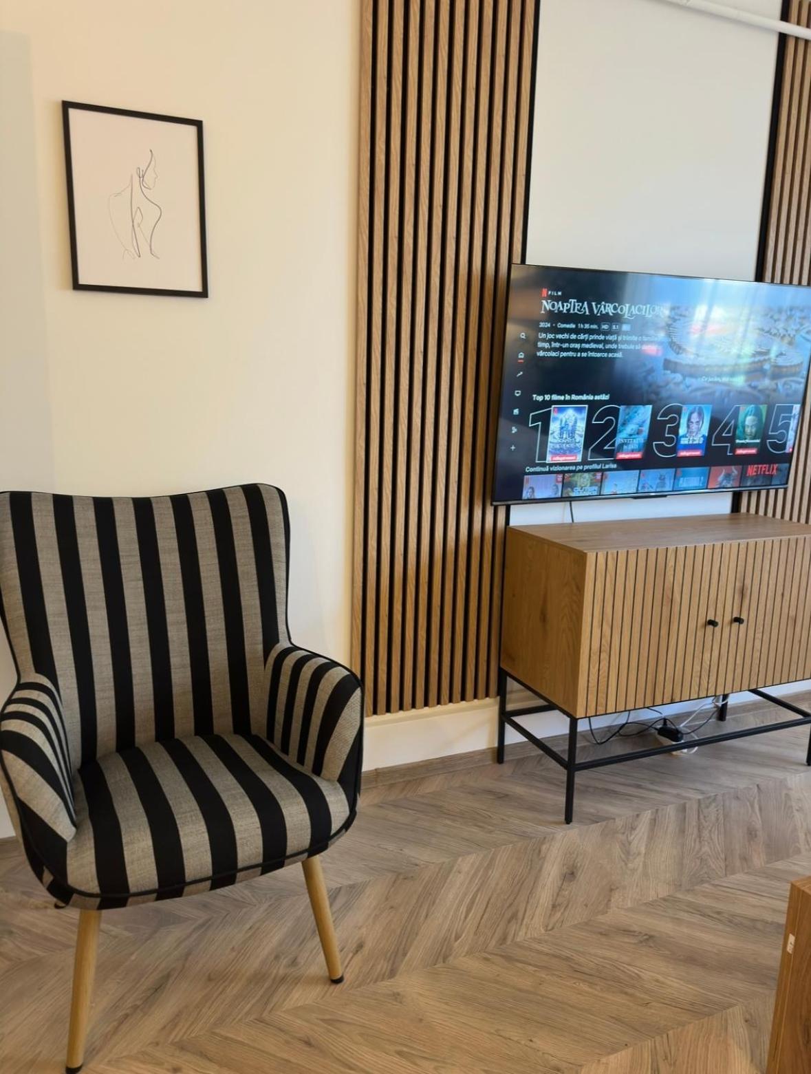 One Room Apartment- Self Check-In 24H Resicabánya Kültér fotó